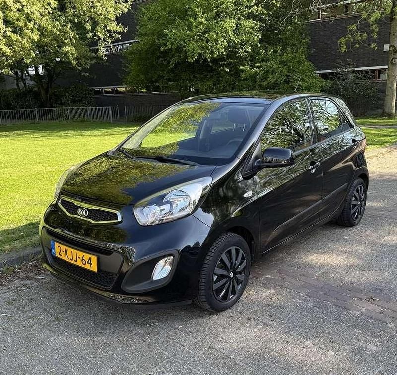 Zwart Gebruikt 2013 Kia Picanto 3 Hatchback | € 9.950 (Eerlijke prijs) - Afbeelding 1/4