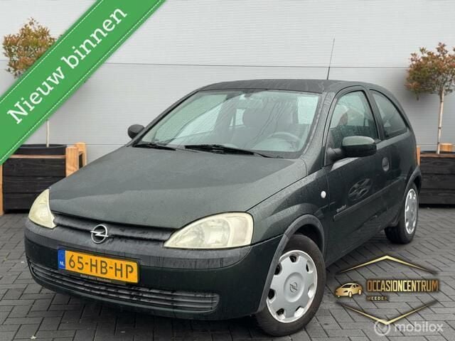 Groen Gebruikt 2001 Opel Corsa Comfort Hatchback | € 1.100 (Goede deal) - Afbeelding 1/4