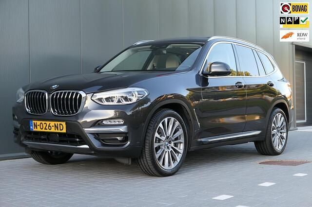 Grijs Gebruikt 2018 BMW X3 Executive SUV | € 35.940 (Iets duurder) - Afbeelding 1/4