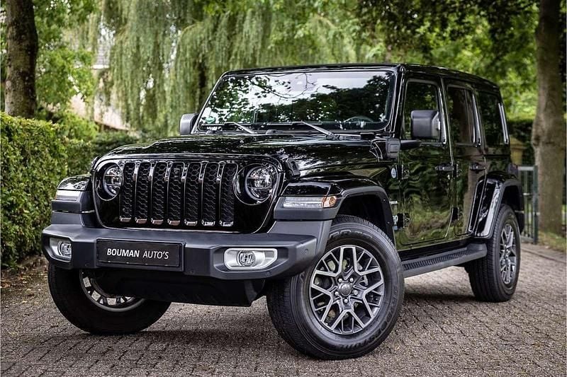 Zwart Gebruikt 2021 Jeep Wrangler Unlimited Sahara SUV | € 59.750 (Goede deal) - Afbeelding 1/4