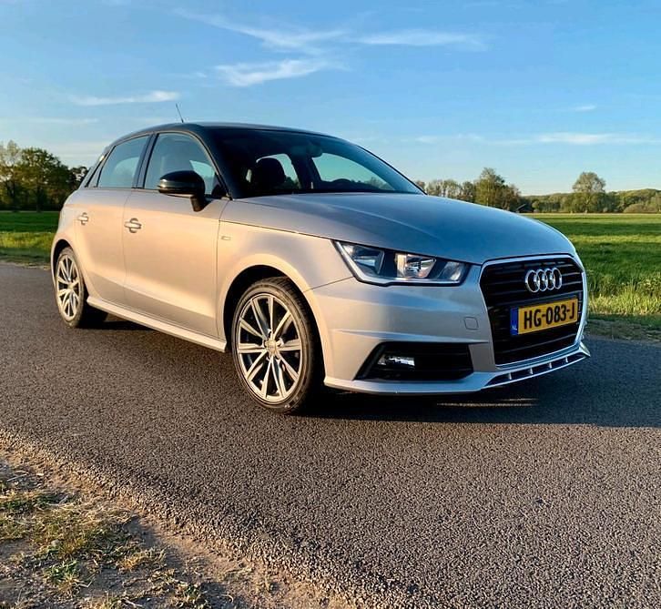 Occasion 2015 Audi A1 Sportback S-Line Hatchback | € 9.750 (Goede deal) - Afbeelding 1/4