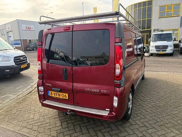Occasion Opel Vivaro 114 PK (83 kW) 2009 Rood MPV