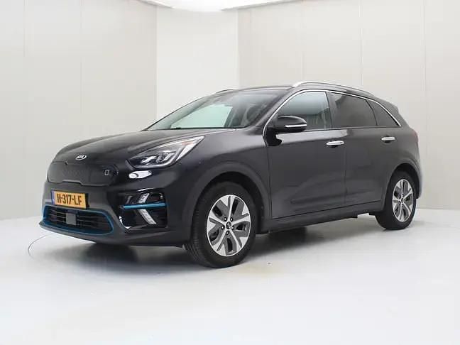 Zwart Gebruikt 2020 Kia e-Niro 2 SUV | € 19.900 (Goede deal) - Afbeelding 1/4