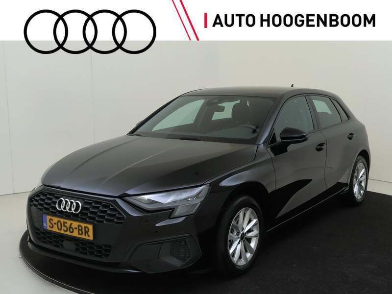 Zwart Gebruikt 2023 Audi A3 Sportback Proline Hatchback | € 25.450 (Eerlijke prijs) - Afbeelding 1/4