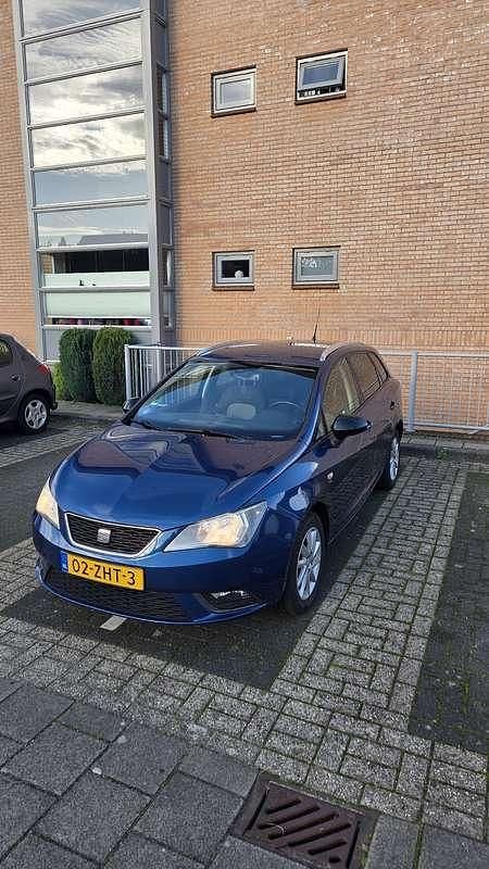 Blauw Gebruikt 2012 Seat Ibiza ST Style Stationwagen | € 4.750 (Eerlijke prijs) - Afbeelding 1/4