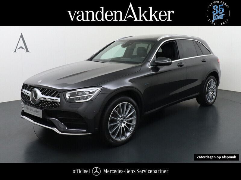 Grijs Gebruikt 2021 Mercedes GLC300e AMG SUV | € 49.950 (Eerlijke prijs) - Afbeelding 1/4