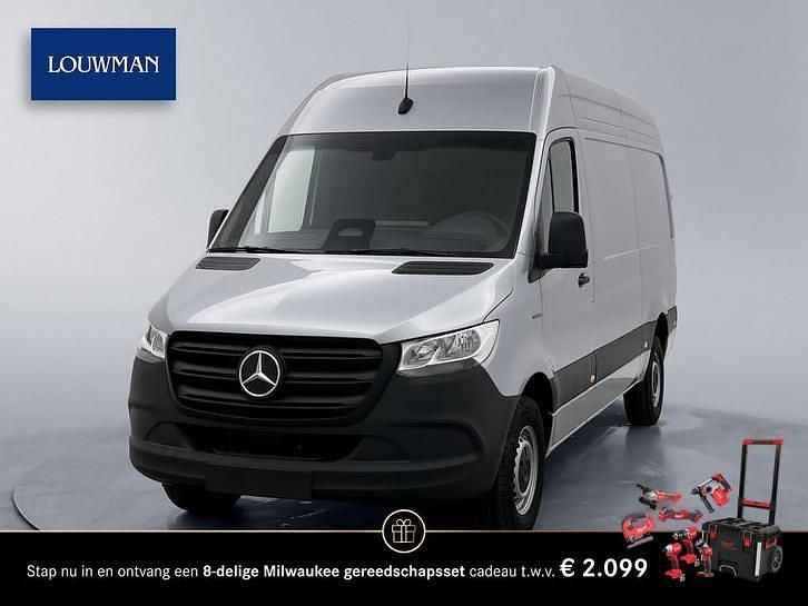 Zilver (metallic) Occasion 2025 Mercedes E-Sprinter Van | € 58.950 (Duur) - Afbeelding 1/4
