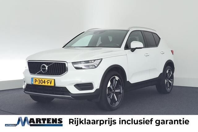 Wit Gebruikt 2022 Volvo XC40 Core SUV | € 31.949 (Goede deal) - Afbeelding 1/4