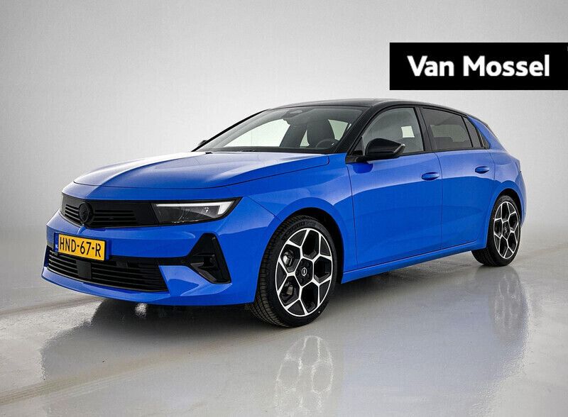 Blauw Nieuw 2025 Opel Astra Ultimate Hatchback | € 32.645 (Super prijs) - Afbeelding 1/4