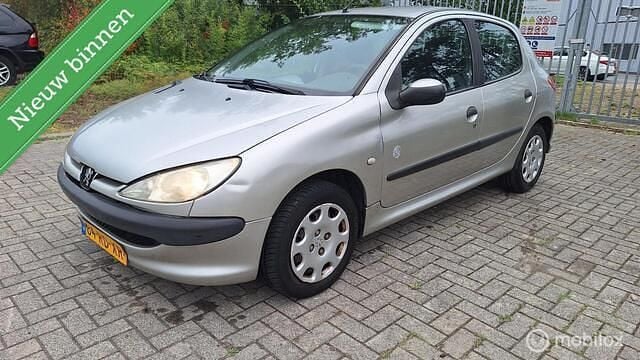 Grijs Gebruikt 2005 Peugeot 206 Hatchback | € 799 (Super prijs) - Afbeelding 1/4