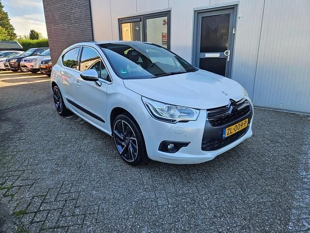 Occasion Citroën DS4 Sport Chic 200 PK (147 kW) 2012 Wit Hatchback