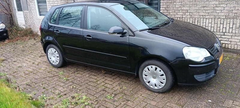 Zwart Gebruikt 2008 VW Polo Hatchback | € 777 (Goede deal) - Afbeelding 1/4