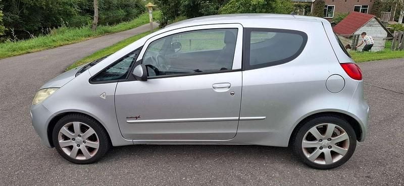 Zilver Gebruikt 2006 Mitsubishi Colt Inform Hatchback | € 1.500 (Super prijs) - Afbeelding 1/4