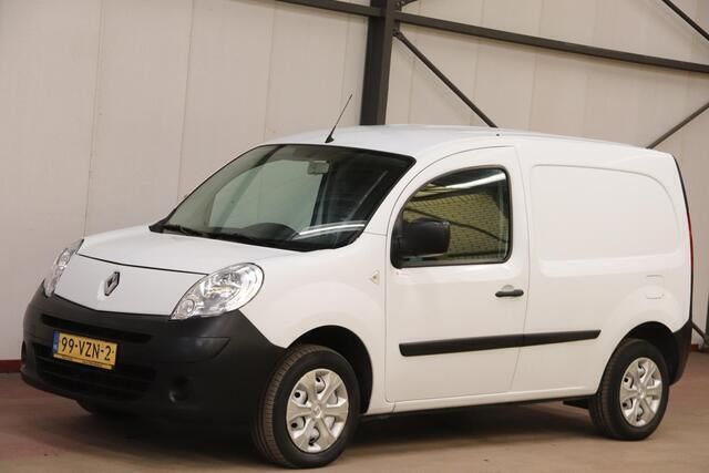 Wit Gebruikt 2009 Renault Kangoo Komfort MPV | € 2.450 (Eerlijke prijs) - Afbeelding 1/4
