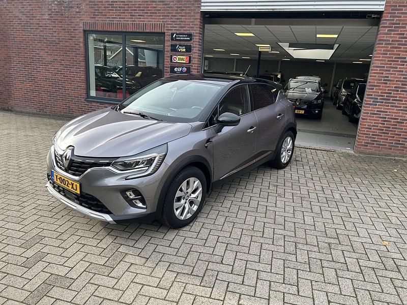Grijs Occasion 2021 Renault Captur Intens SUV | € 17.950 (Eerlijke prijs) - Afbeelding 1/4