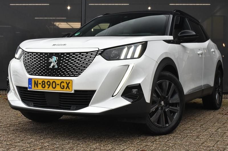 Wit Gebruikt 2022 Peugeot e-2008 GT SUV | € 19.895 (Eerlijke prijs) - Afbeelding 1/4