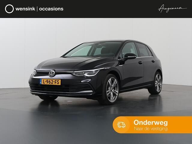Zwart Gebruikt 2020 VW Golf VII Style Hatchback | € 23.735 (Eerlijke prijs) - Afbeelding 1/4