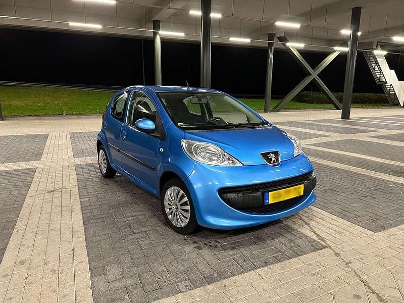 Blauw Gebruikt 2006 Peugeot 107 Hatchback | € 3.100 (Iets duurder) - Afbeelding 1/4