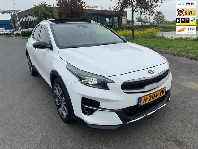 Wit, metallic lak Gebruikt 2020 Kia XCeed SUV | € 21.450 (Eerlijke prijs) - Afbeelding 1/4