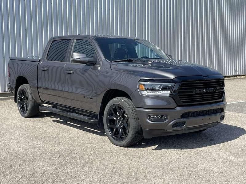 Occasion Dodge Ram 401 PK (294 kW) 2024 Grijs, metallic lak Pickup