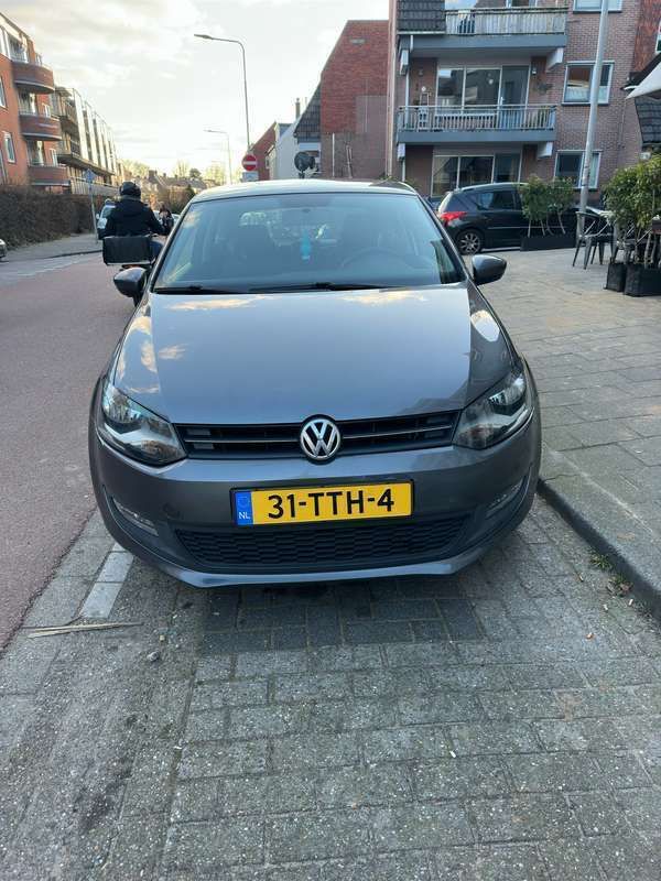 Gebruikt 2012 VW Polo Comfortline Sedan | € 4.999 (Goede deal) - Afbeelding 1/4