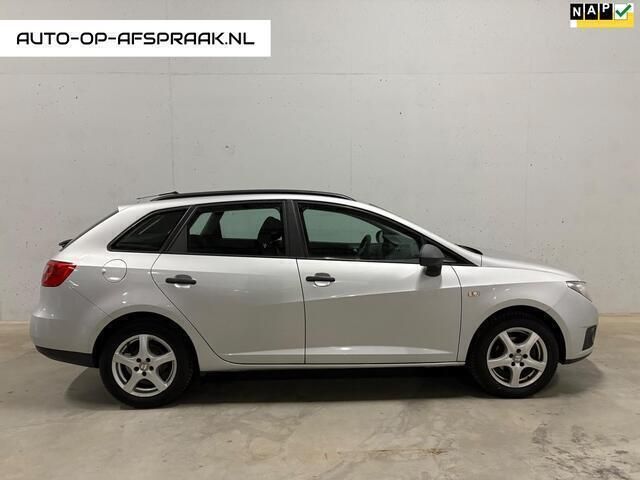 Grijs, metallic lak Gebruikt 2011 Seat Ibiza ST Copa Stationwagen | € 1.644 (Eerlijke prijs) - Afbeelding 1/4