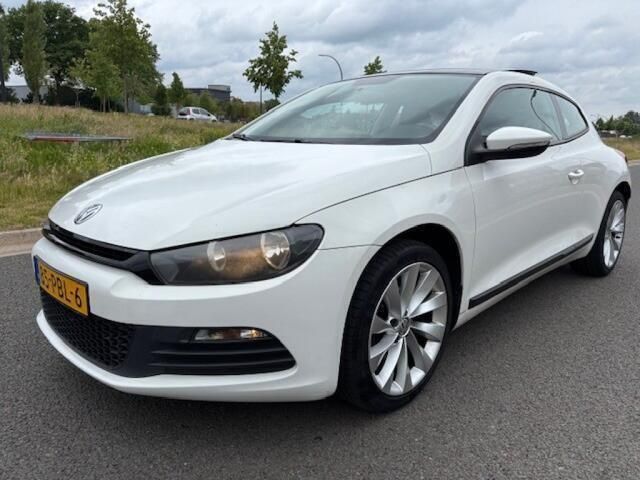 Wit Gebruikt 2011 VW Scirocco Highline Coupé | € 6.500 (Eerlijke prijs) - Afbeelding 1/4