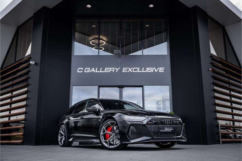 Zwart, metallic lak Gebruikt 2024 Audi RS6 Performance Stationwagen | € 214.995 - Afbeelding 1/4