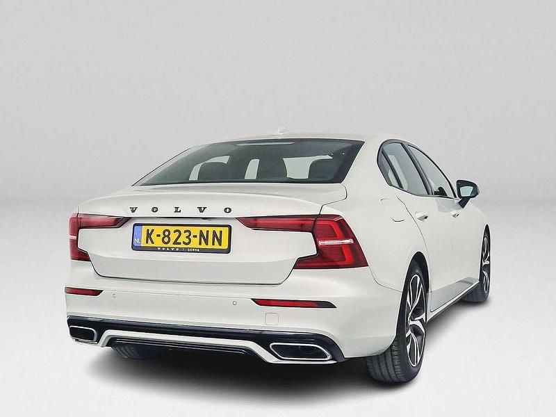 Occasion Volvo S60 R-Design 210 PK (154 kW) 2019 Grijs Sedan