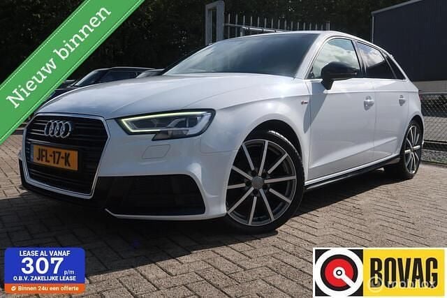 Wit Gebruikt 2019 Audi A3 Sportback S-Line Hatchback | € 18.950 (Goede deal) - Afbeelding 1/4