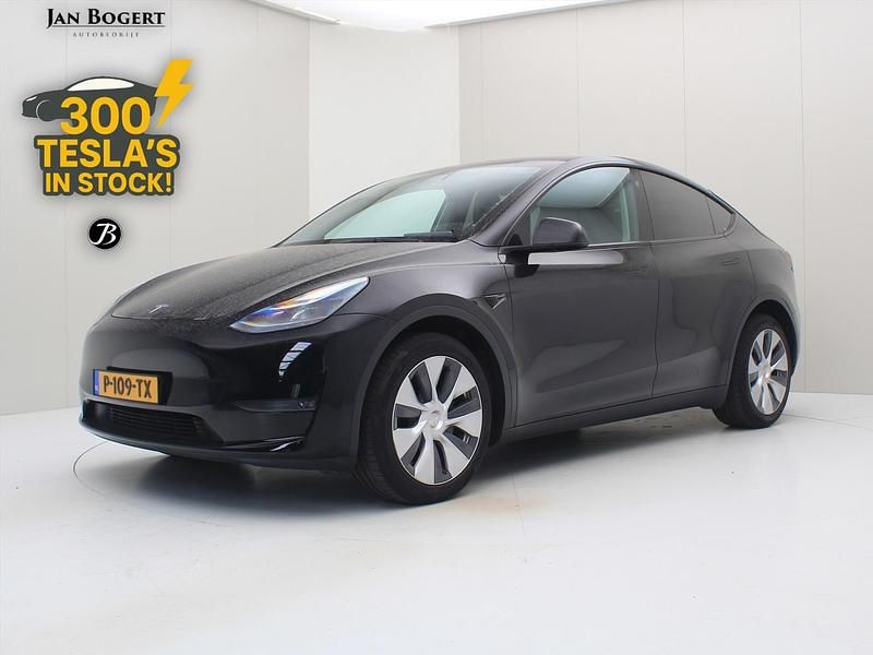 Zwart Gebruikt 2022 Tesla Model Y Long Range SUV | € 32.900 (Eerlijke prijs) - Afbeelding 1/4