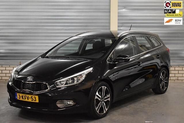 Zwart Gebruikt 2013 Kia Ceed Sportswagon Comfort Stationwagen | € 8.450 (Eerlijke prijs) - Afbeelding 1/4