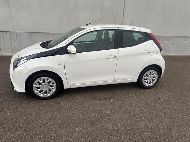 Occasion Toyota Aygo X-play 72 PK (52 kW) 2019 Wit Hatchback