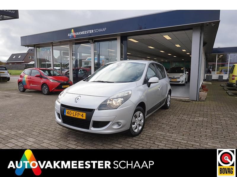 Grijs Gebruikt 2010 Renault Scénic III Expression MPV | € 4.450 (Iets duurder) - Afbeelding 1/4