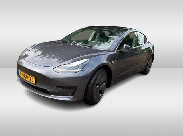 Grijs Gebruikt 2019 Tesla Model 3 Standard Range Sedan | € 18.999 (Eerlijke prijs) - Afbeelding 1/4