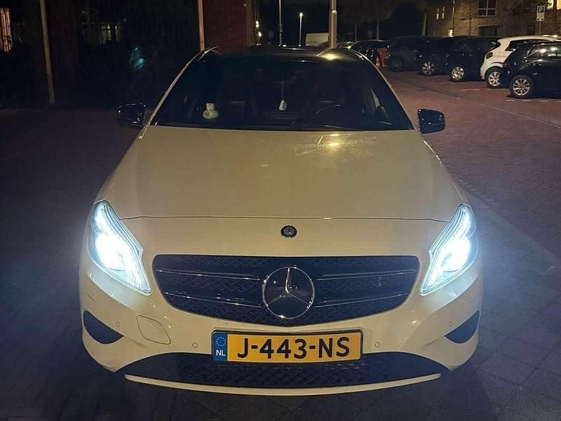 Wit Gebruikt 2013 Mercedes A180 Ambition Stationwagen | € 11.400 (Eerlijke prijs) - Afbeelding 1/4