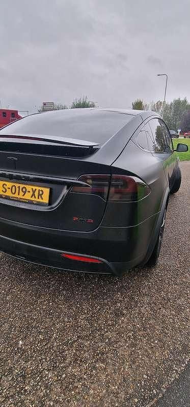 Zwart Gebruikt 2016 Tesla Model X Performance SUV | € 46.000 - Afbeelding 1/4