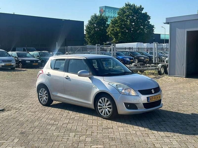 Grijs Gebruikt 2011 Suzuki Swift Comfort Hatchback | € 4.995 (Iets duurder) - Afbeelding 1/3