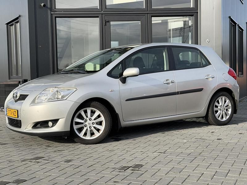 Grijs Gebruikt 2007 Toyota Auris Business Edition Hatchback | € 3.550 - Afbeelding 1/4