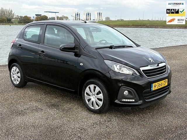 Zwart Gebruikt 2020 Peugeot 108 Active Hatchback | € 7.444 (Goede deal) - Afbeelding 1/4