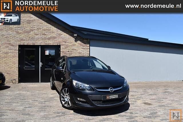 Zwart Occasion 2013 Opel Astra Sport Stationwagen | € 9.400 (Eerlijke prijs) - Afbeelding 1/4