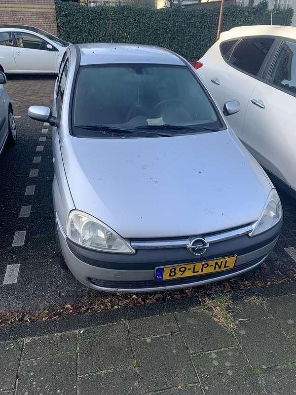 Zilver Occasion 2003 Opel Corsa Njoy Hatchback | € 500 (Goede deal) - Afbeelding 1/4