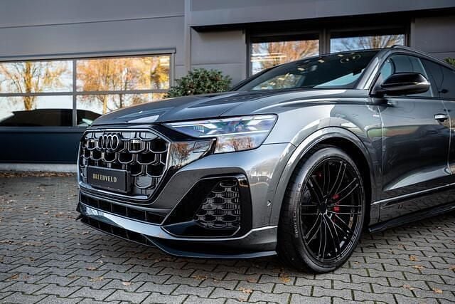Nieuw Audi Q8 Competition 488 PK (358 kW) 2026 Grijs SUV