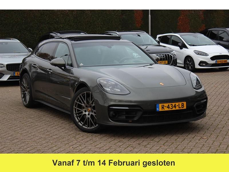 Groen Occasion 2022 Porsche Panamera Platinum Edition Stationwagen | € 82.950 (Super prijs) - Afbeelding 1/4
