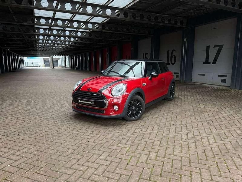 Rood Gebruikt 2015 Mini Cooper Pepper Hatchback | € 9.950 (Goede deal) - Afbeelding 1/4