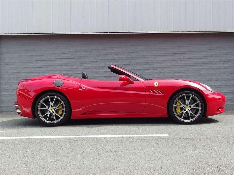 Rood Gebruikt 2013 Ferrari California Cabriolet | € 107.500 - Afbeelding 1/4