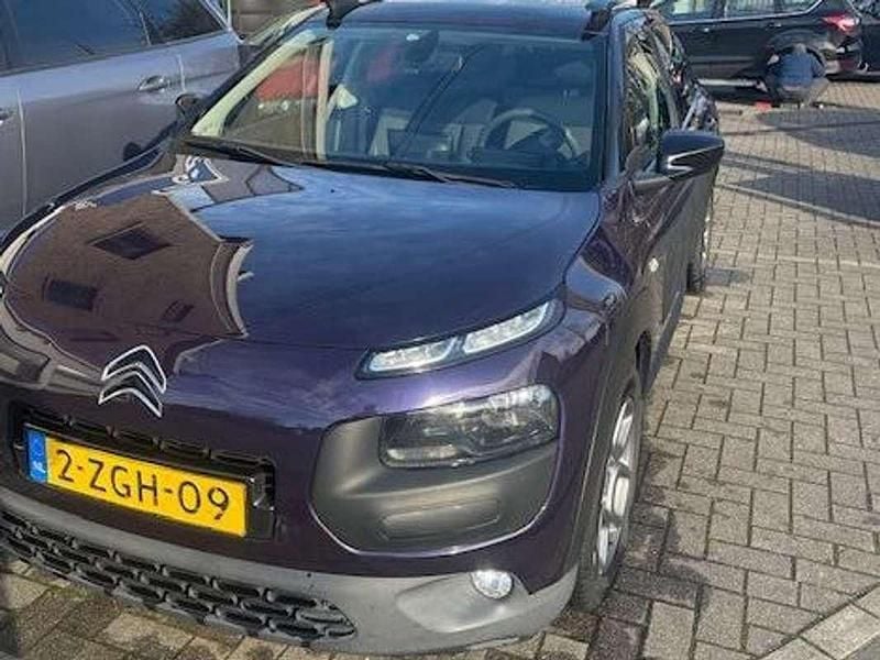 Paars Occasion 2015 Citroën C4 Shine SUV | € 8.250 (Eerlijke prijs) - Afbeelding 1/4