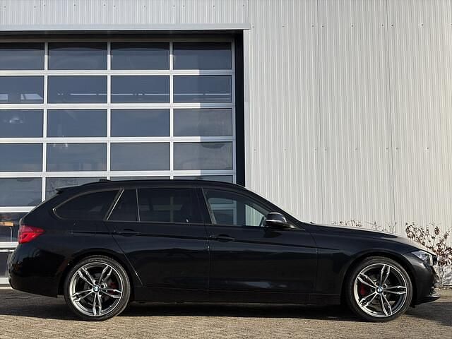 Occasion BMW 320 Executive 184 PK (135 kW) 2017 Zwart Stationwagen