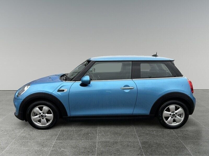 Blauw Gebruikt 2019 Mini ONE Hatchback | € 14.750 (Goede deal) - Afbeelding 1/4