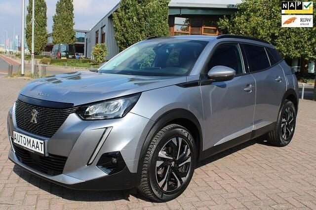 Grijs Gebruikt 2021 Peugeot 2008 GT-line SUV | € 15.950 (Super prijs) - Afbeelding 1/4